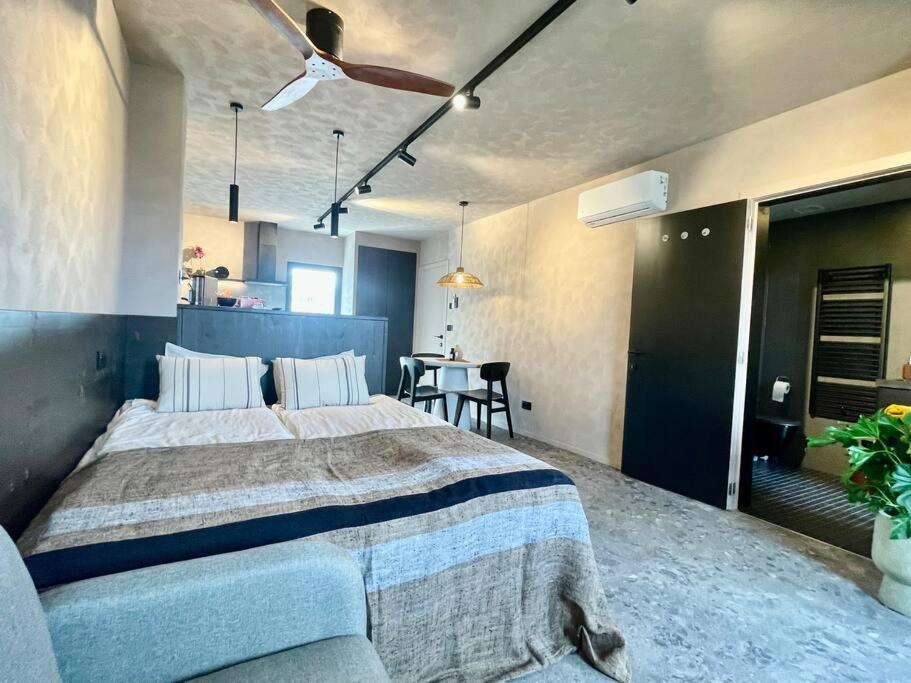 אנטוורפן Theatersquare Apt Terrace Cityview מראה חיצוני תמונה